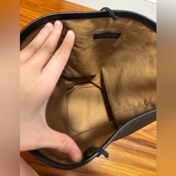 J. Crew Berkeley Bucket Bag in Leather - Picture 9 of 9